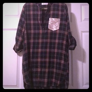 Plaid dress w/ gold sequin pocket & roll-up sleeve